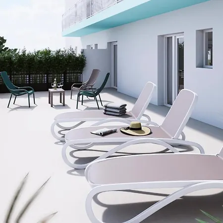 Bamblue Boutique Aparthotel 3*