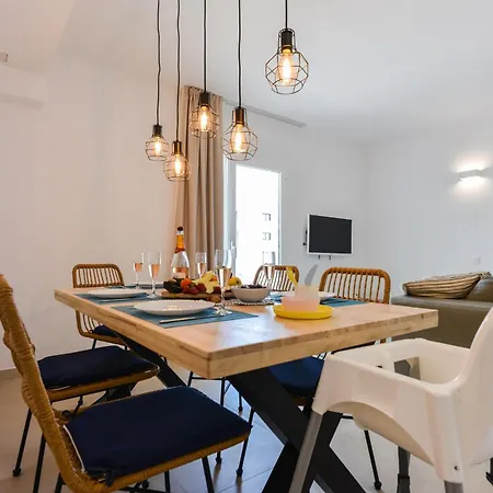 Bamblue Boutique Aparthotel 3*