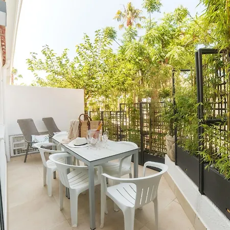 Bamblue Boutique Aparthotel 3*
