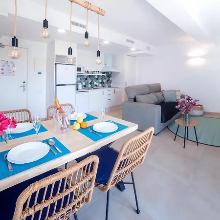 מלון דירות Bamblue Boutique 4*