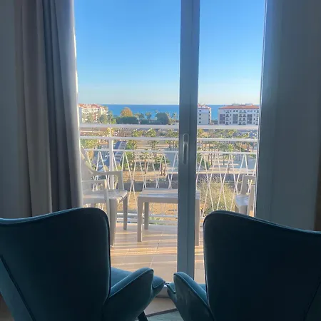 Aparthotel Bamblue Boutique Pineda de Mar